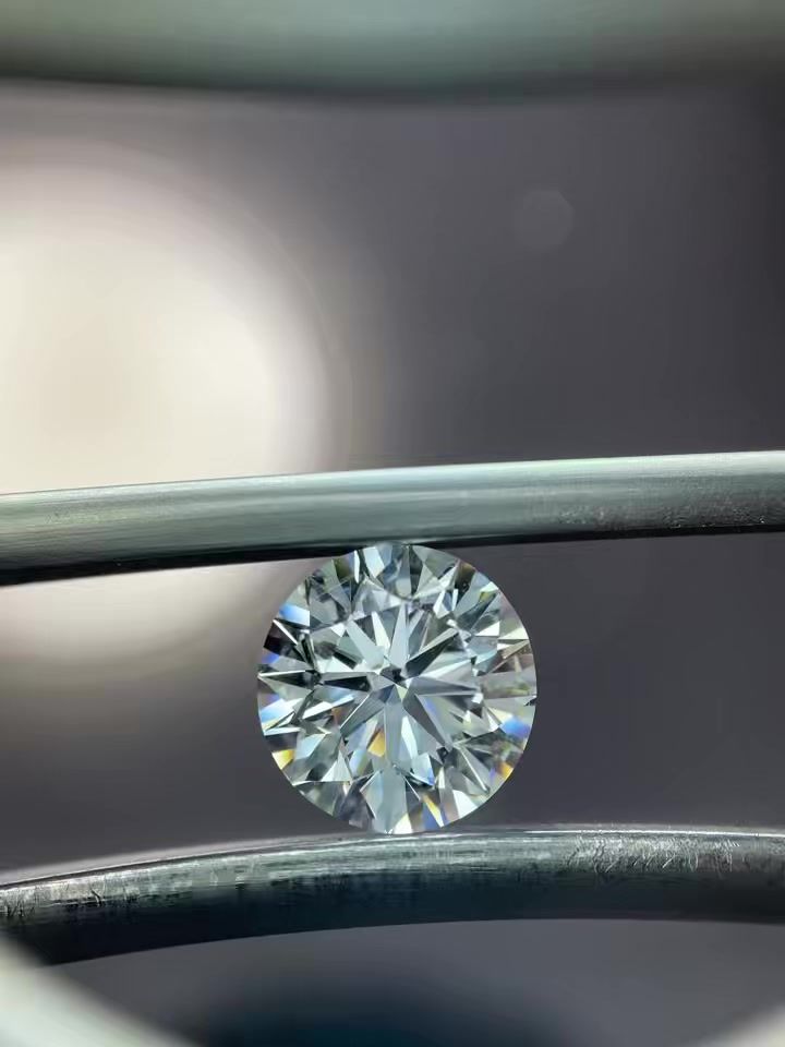 1.50 ct Round diamond