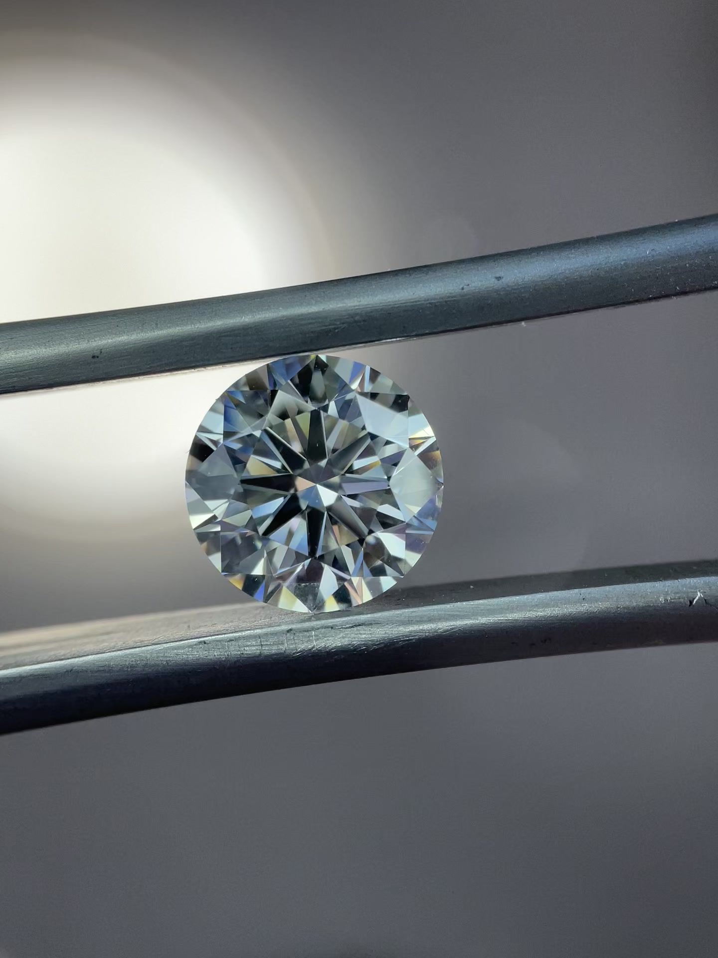 1.72 ct Round diamond