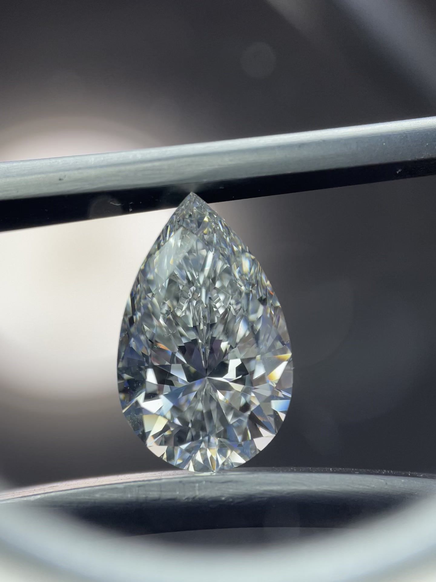 3.01 ct Pear diamond
