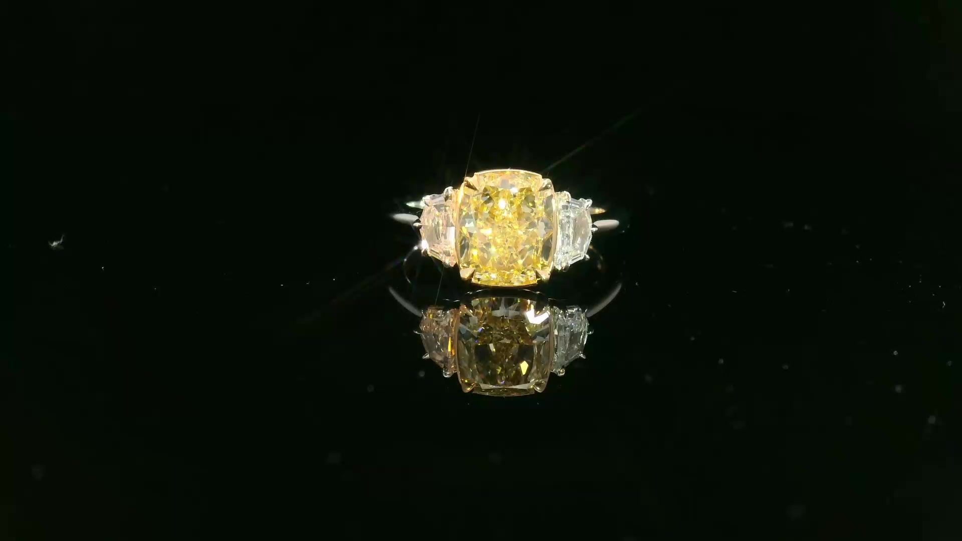 2.50 ct Cushion Brilliant diamond