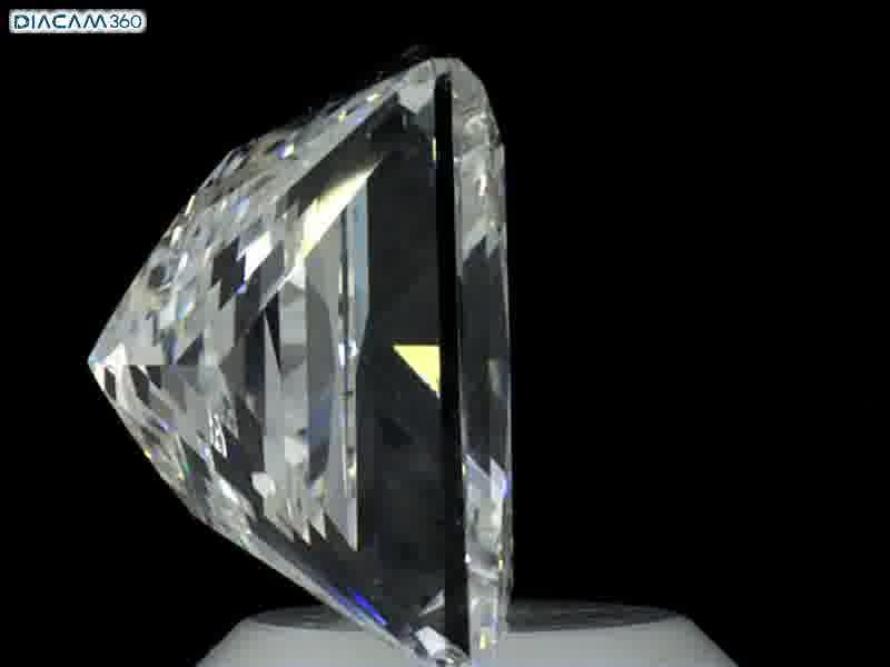 3.01 ct Princess diamond
