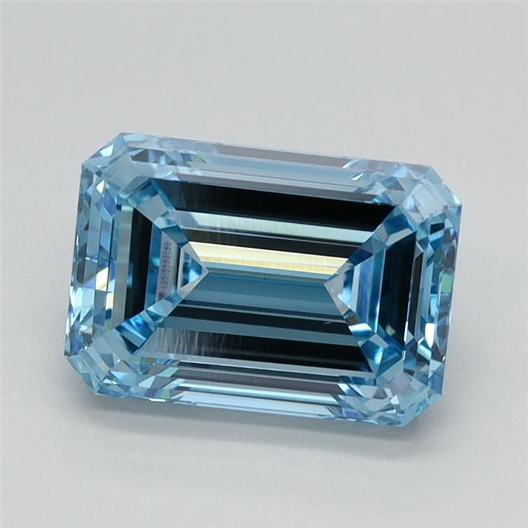 1.69 ct Emerald diamond