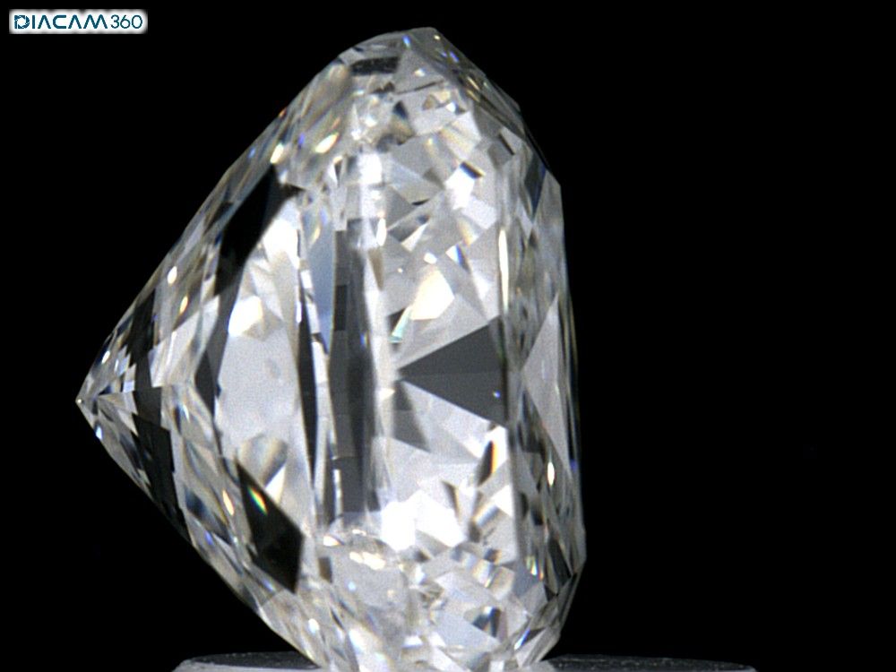 2.18 ct Cushion Brilliant diamond