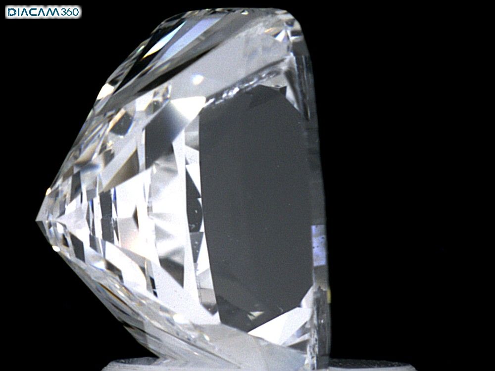 2.15 ct Cushion Brilliant diamond