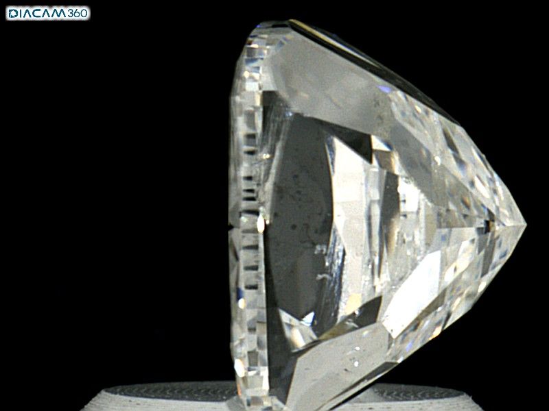 1.90 ct Cushion Brilliant diamond