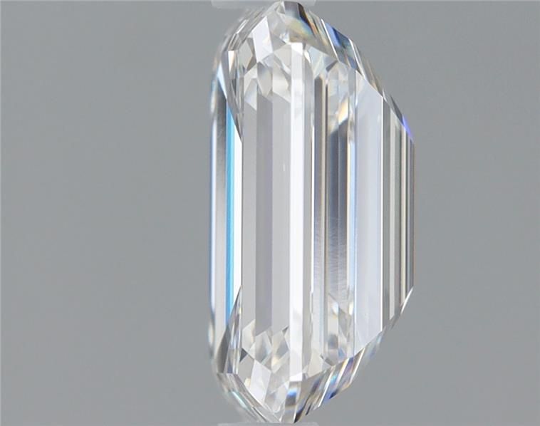 1.61 ct. emerald Lab Grown Diamond front image