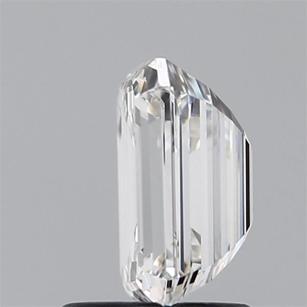 1.40 ct Emerald diamond