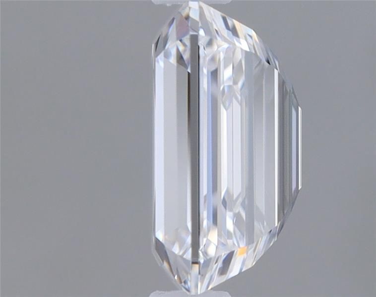 1.02 ct. emerald Lab Grown Diamond front image
