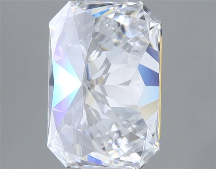 1.05 ct. radiant Lab Grown Diamond front image