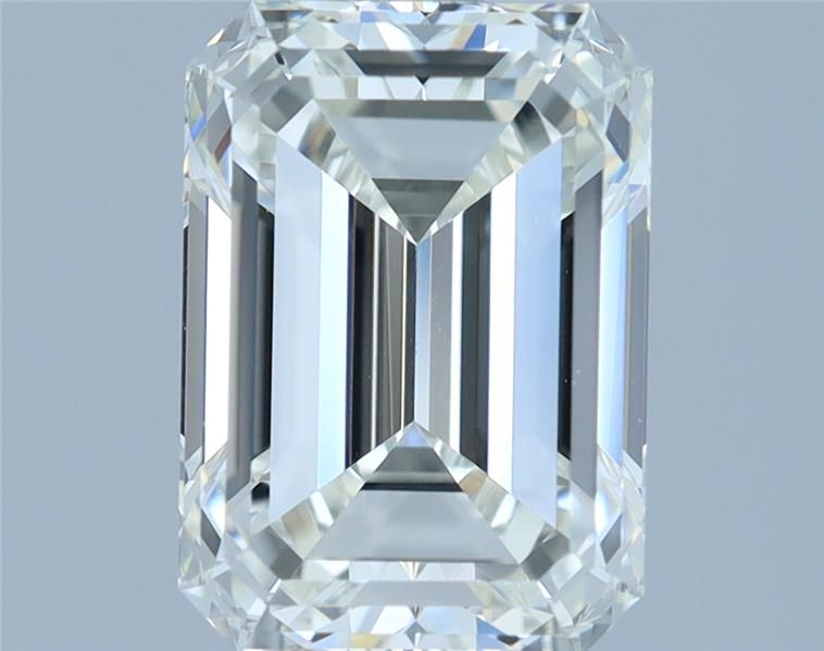 2.01 ct Emerald diamond