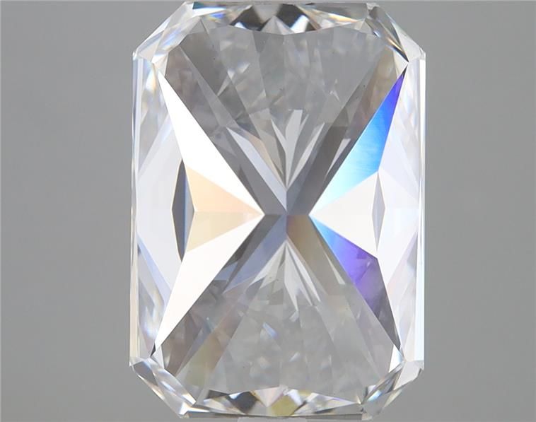 5.61 ct. radiant Lab Grown Diamond front image