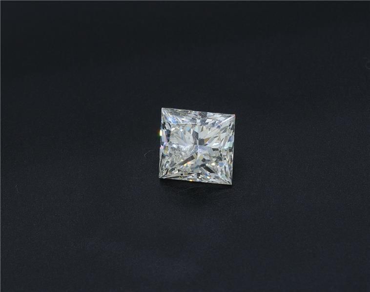 0.92ct Princess diamond