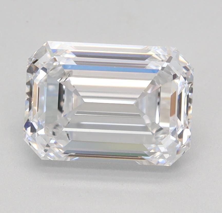1.55 ct lab-grown Emerald Diamond