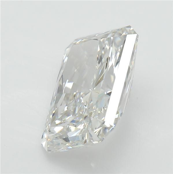 1.81 ct Radiant diamond