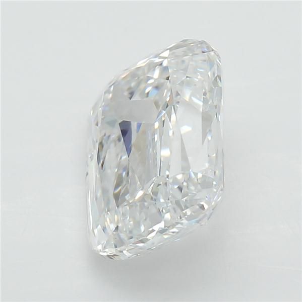 1.65 ct lab-grown Cushion brilliant Diamond