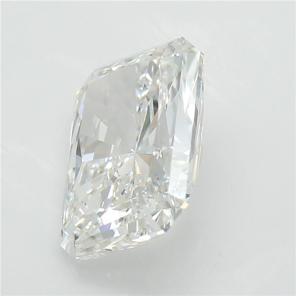 1.85 ct Radiant diamond