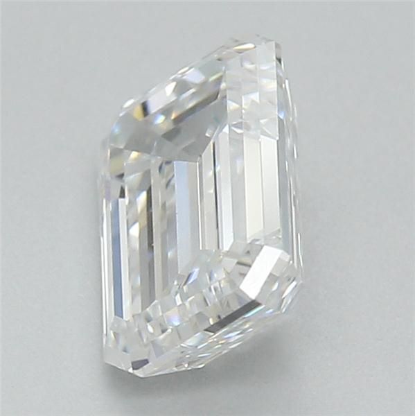 1.03 ct. emerald Lab Grown Diamond front image