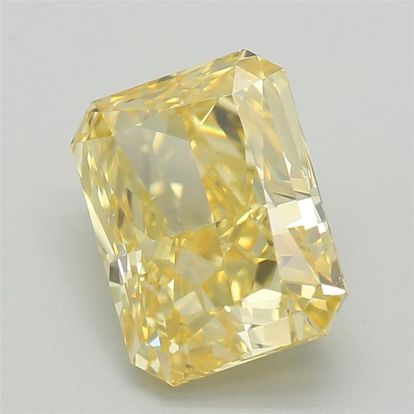 1.82 ct Radiant diamond