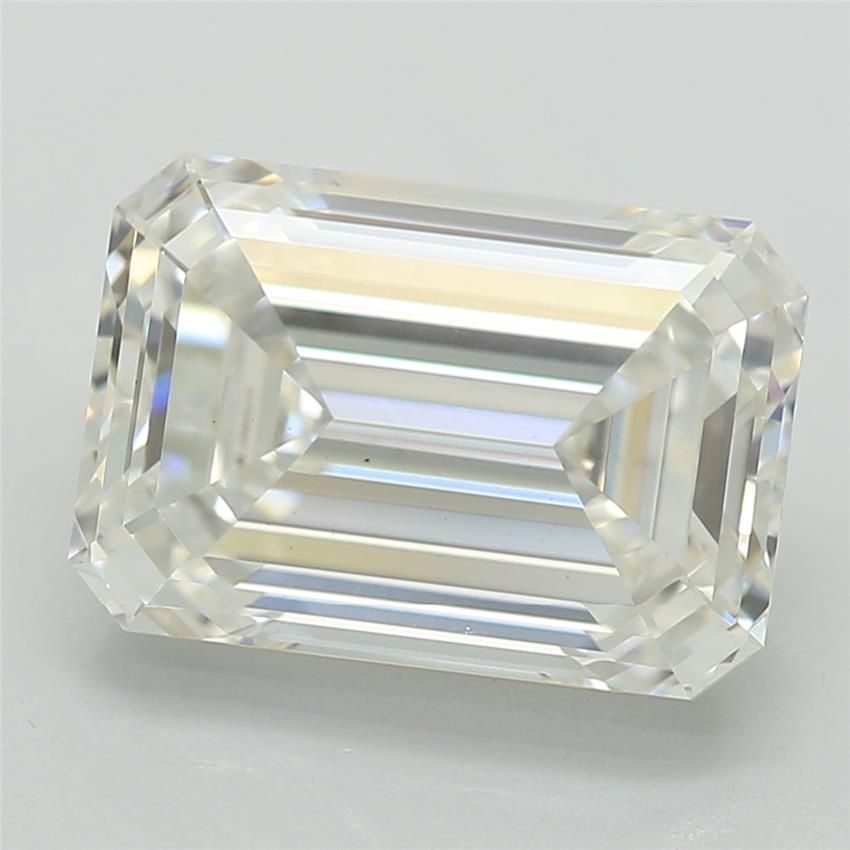 2.58 ct Emerald diamond