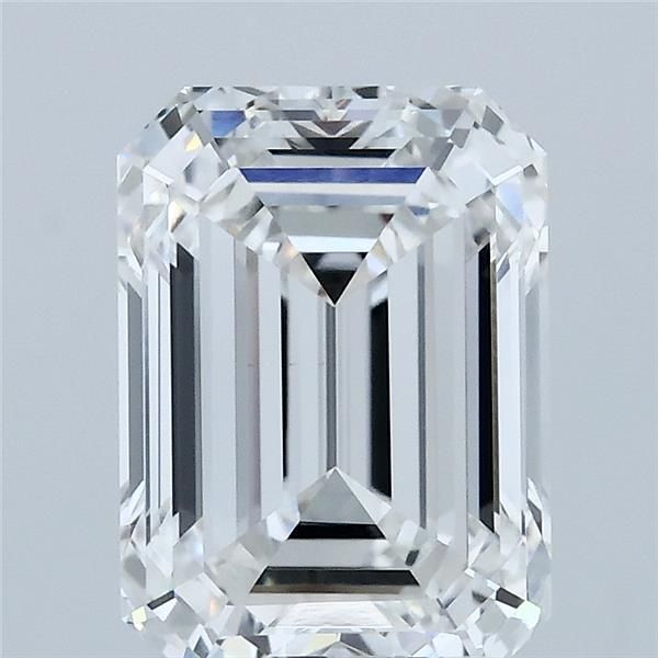 3.09 ct Emerald diamond