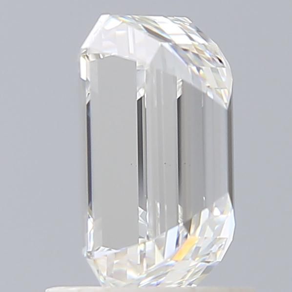 1.66 ct Emerald diamond