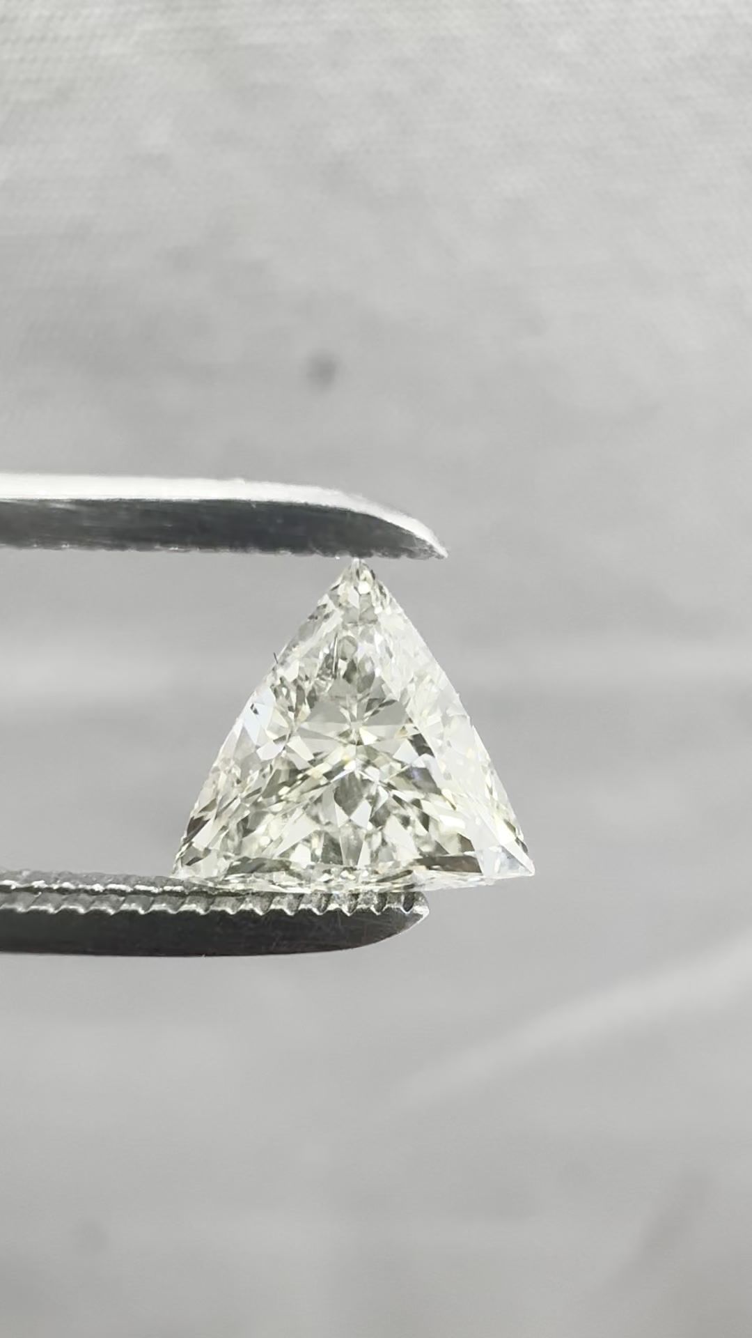 0.51 ct Triangular Diamond