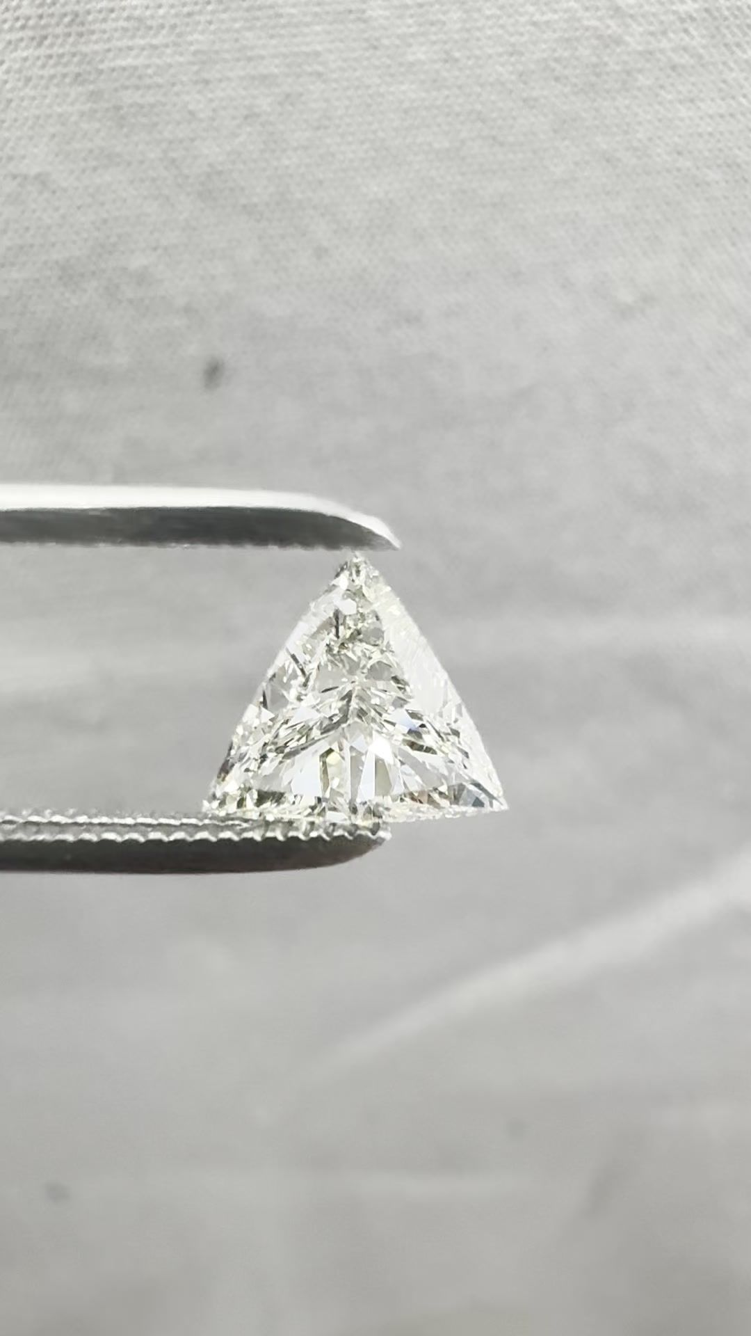0.52 ct Triangular Diamond