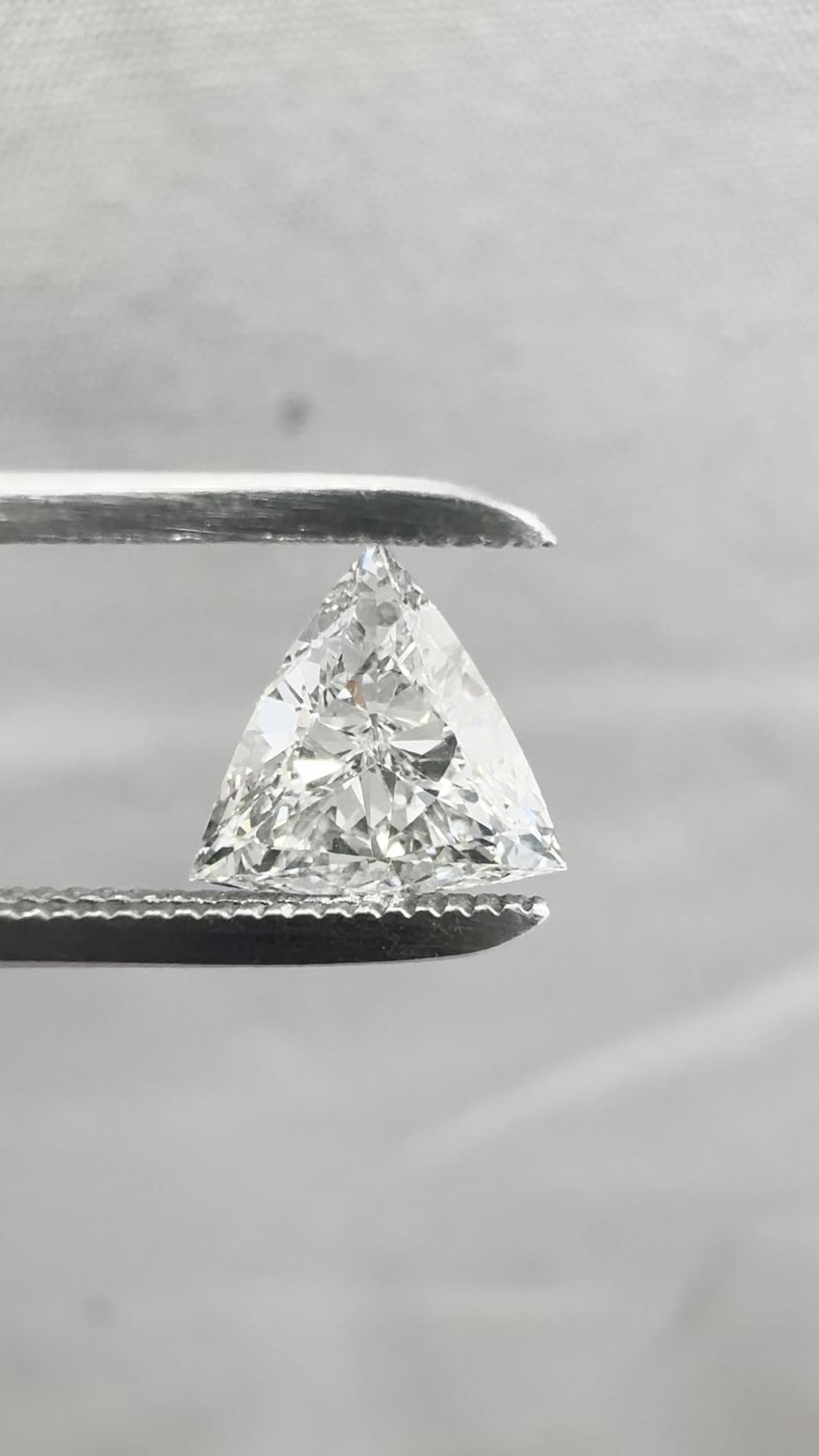 0.53 ct Triangular Diamond