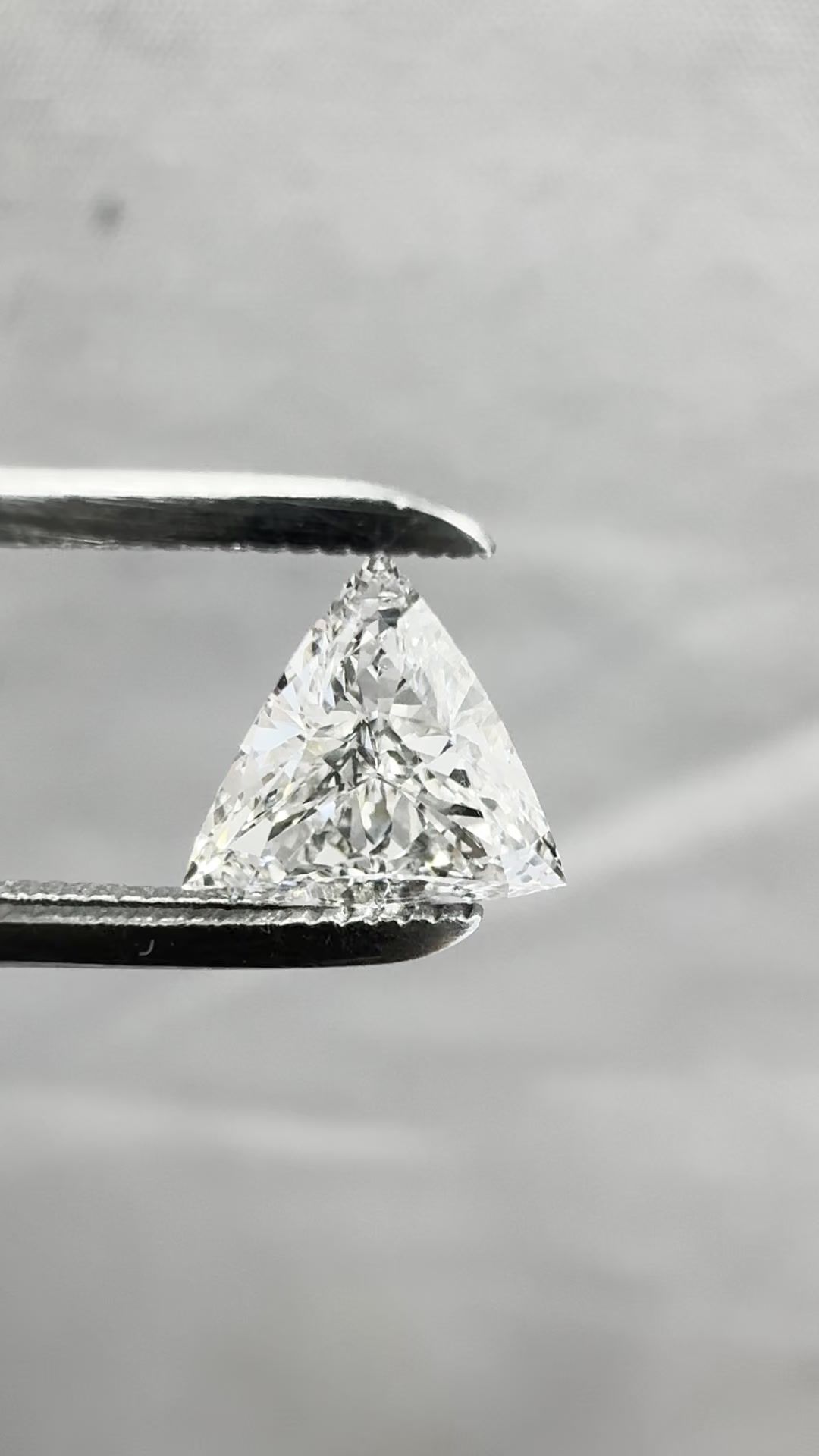 0.54 ct Triangular Diamond