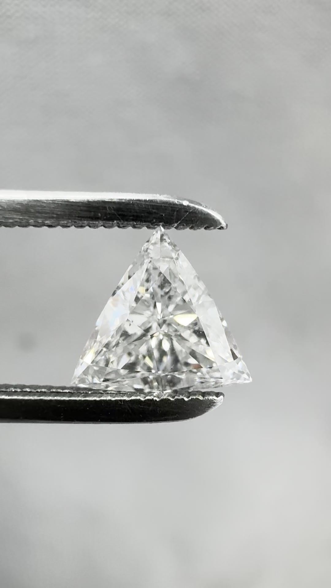 0.51 ct Triangular Diamond