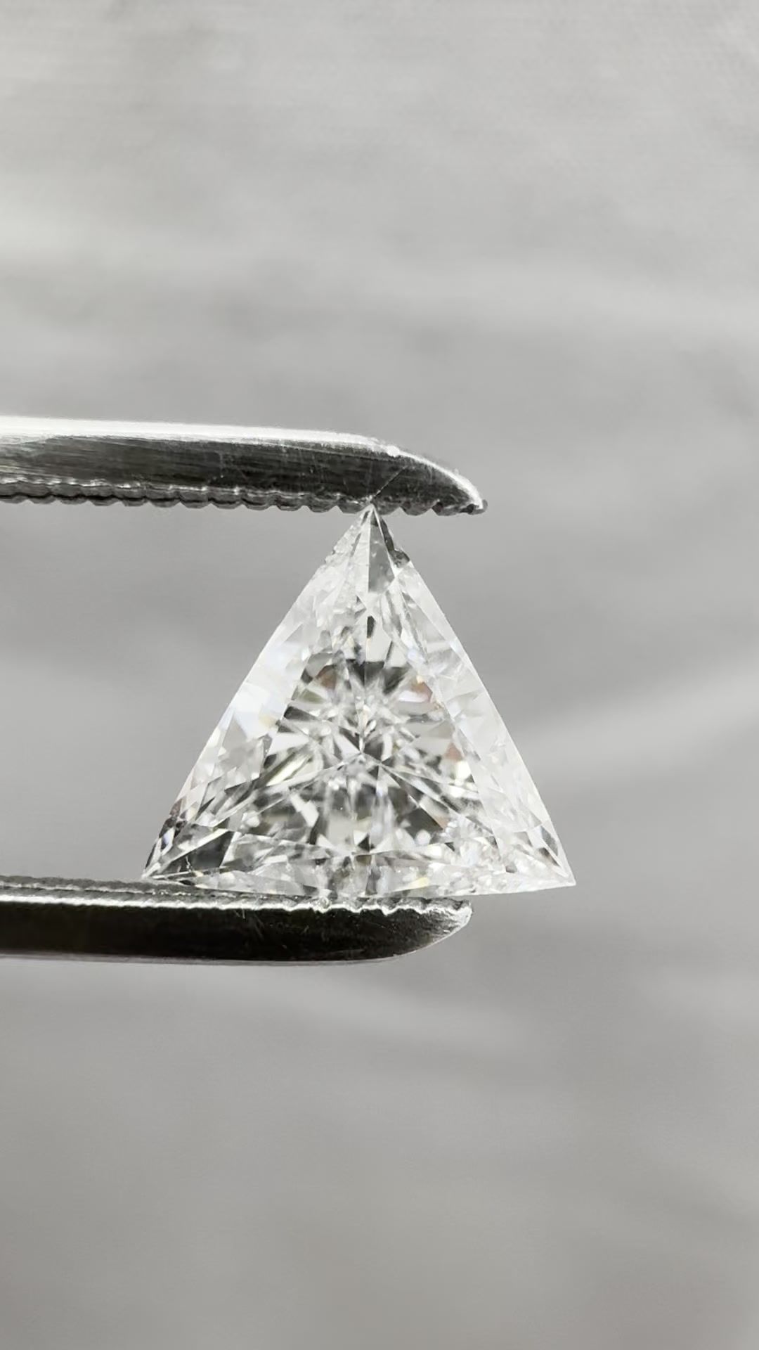 0.51 ct Triangular Diamond