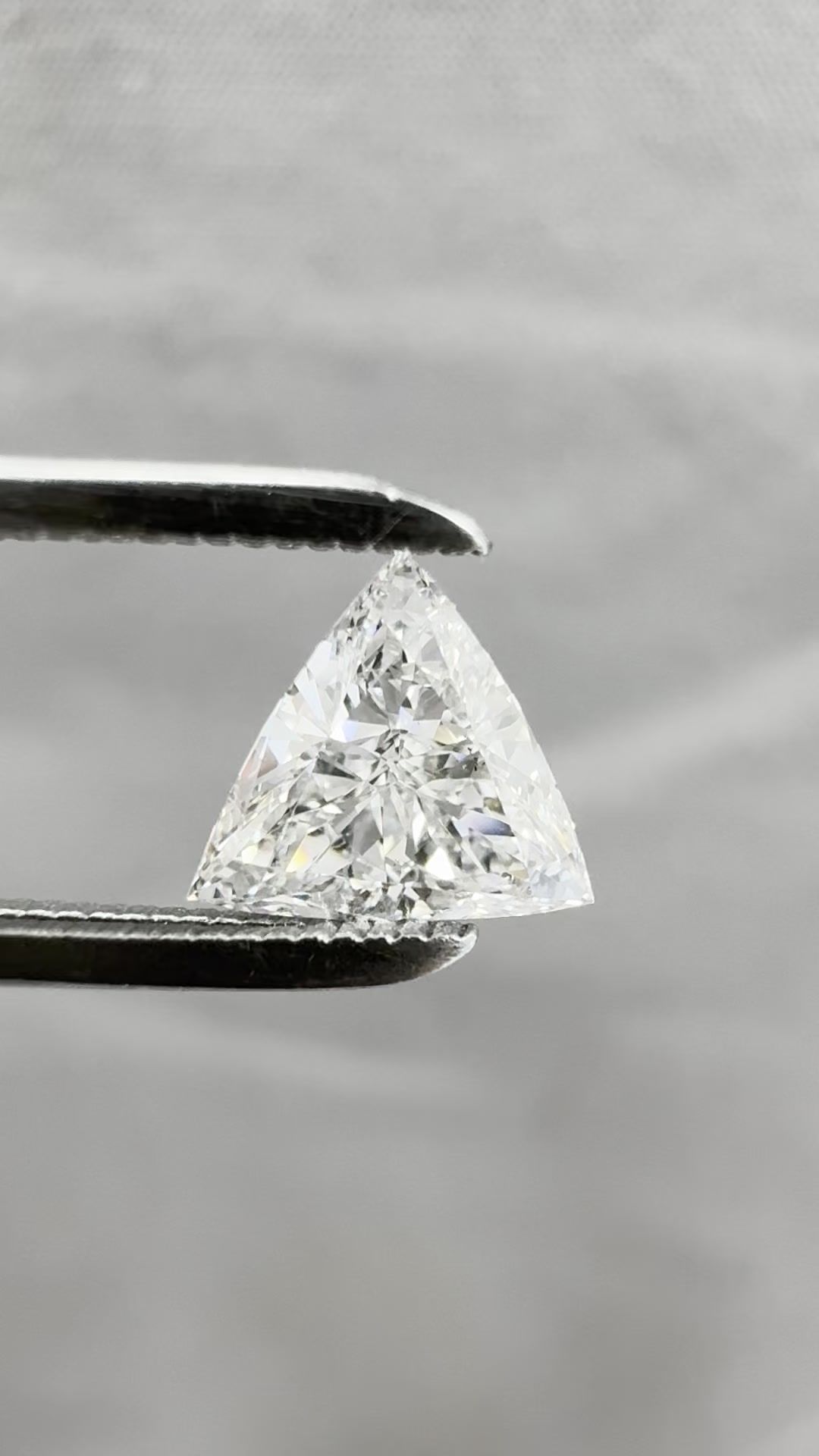 0.51 ct Triangular Diamond