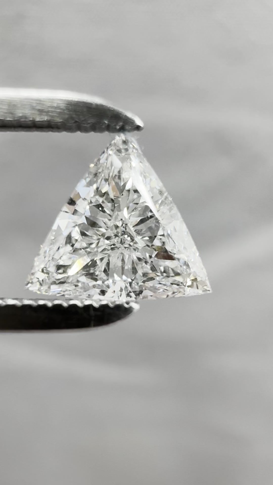 0.51 ct Triangular Diamond
