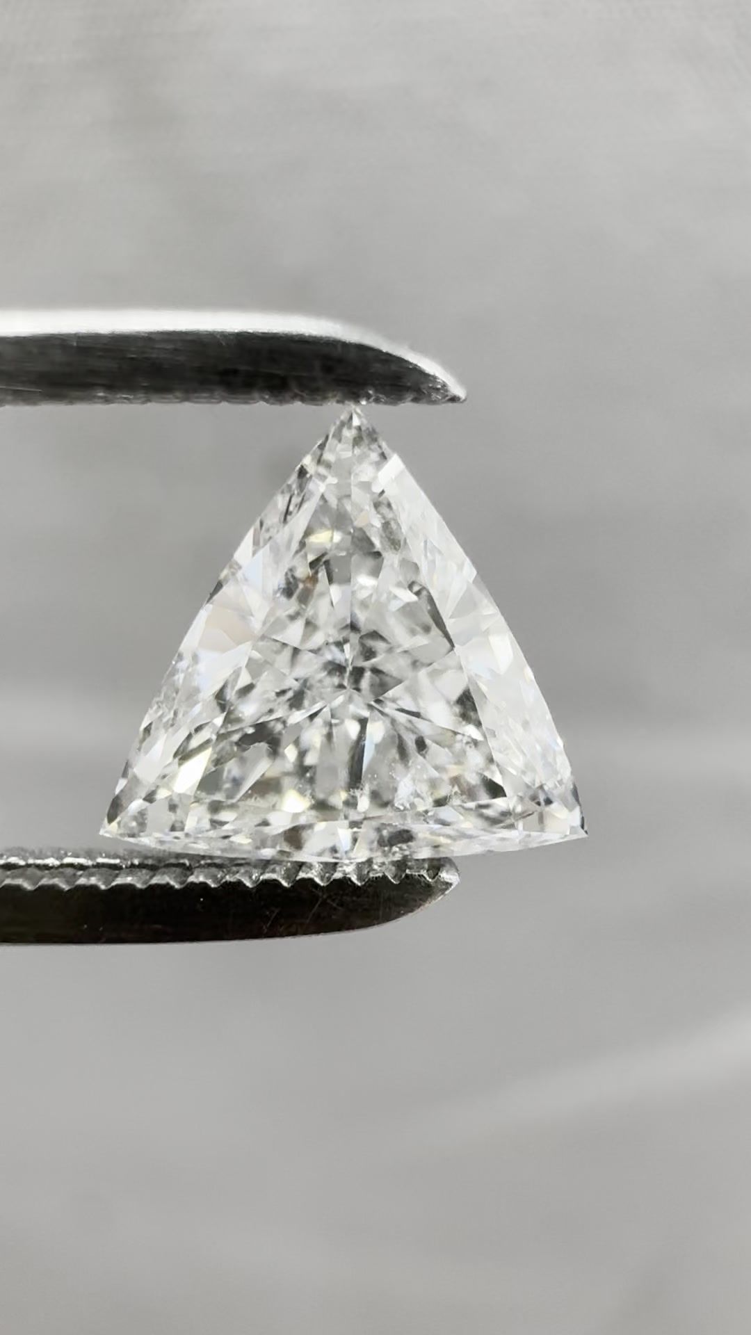 0.71 ct Triangular Diamond