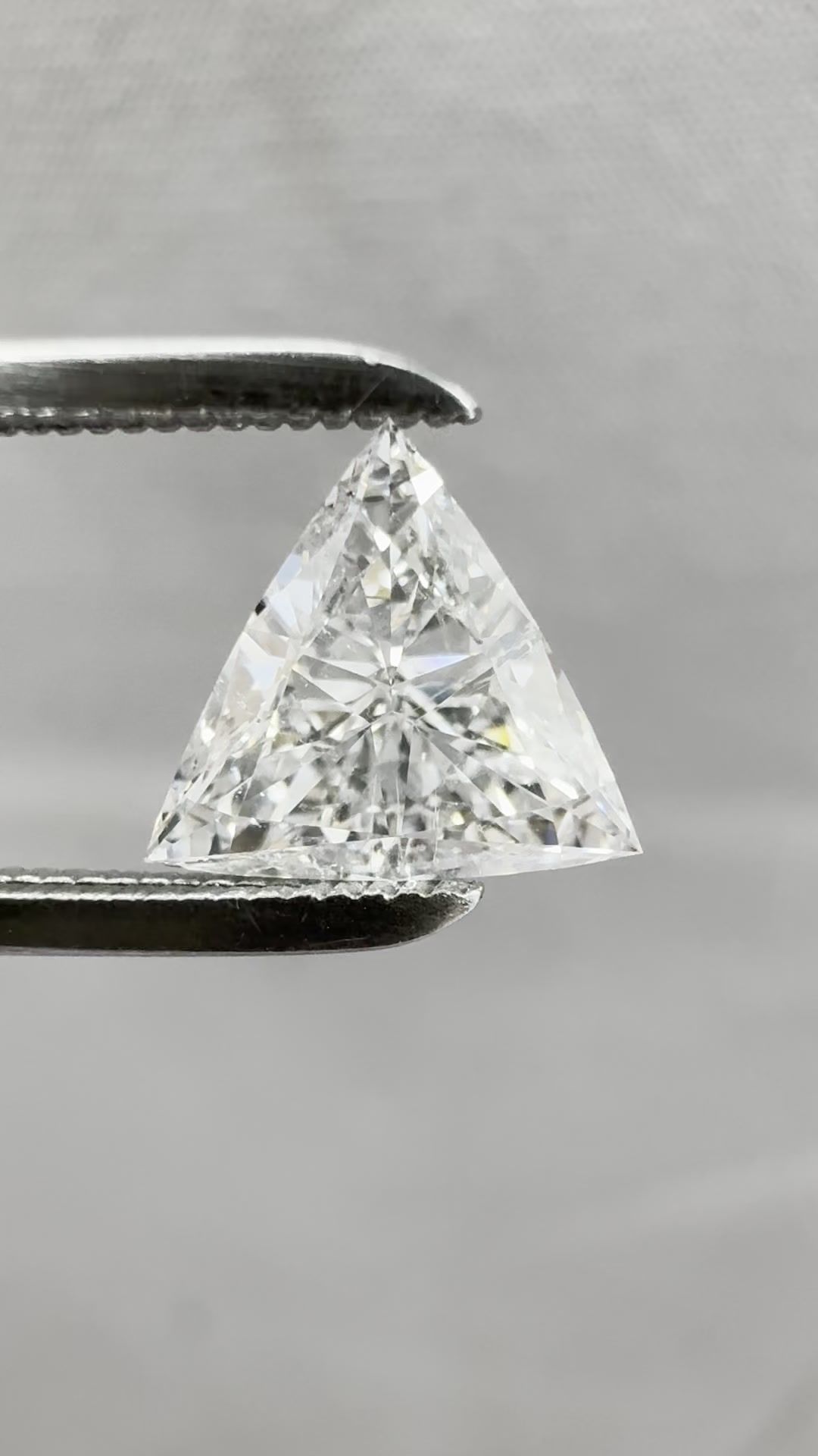 0.72 ct Triangular Diamond