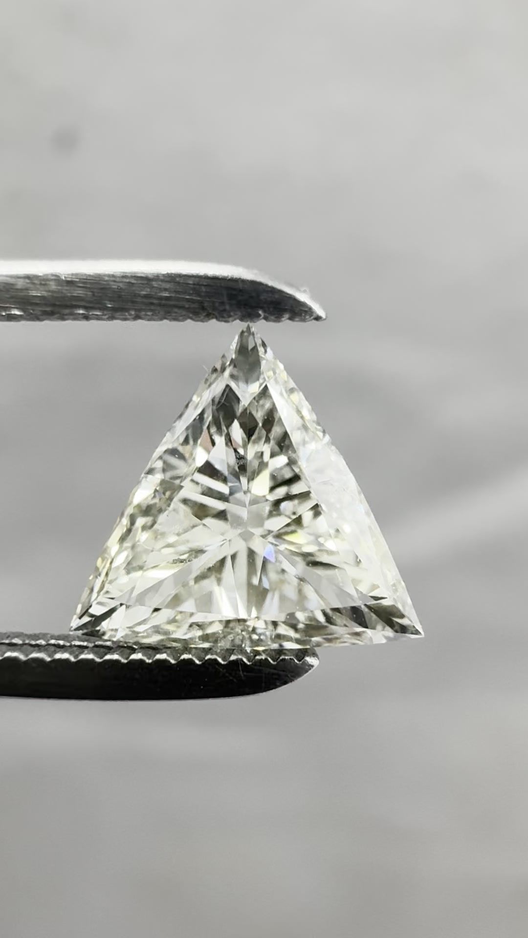0.55 ct Triangular Diamond