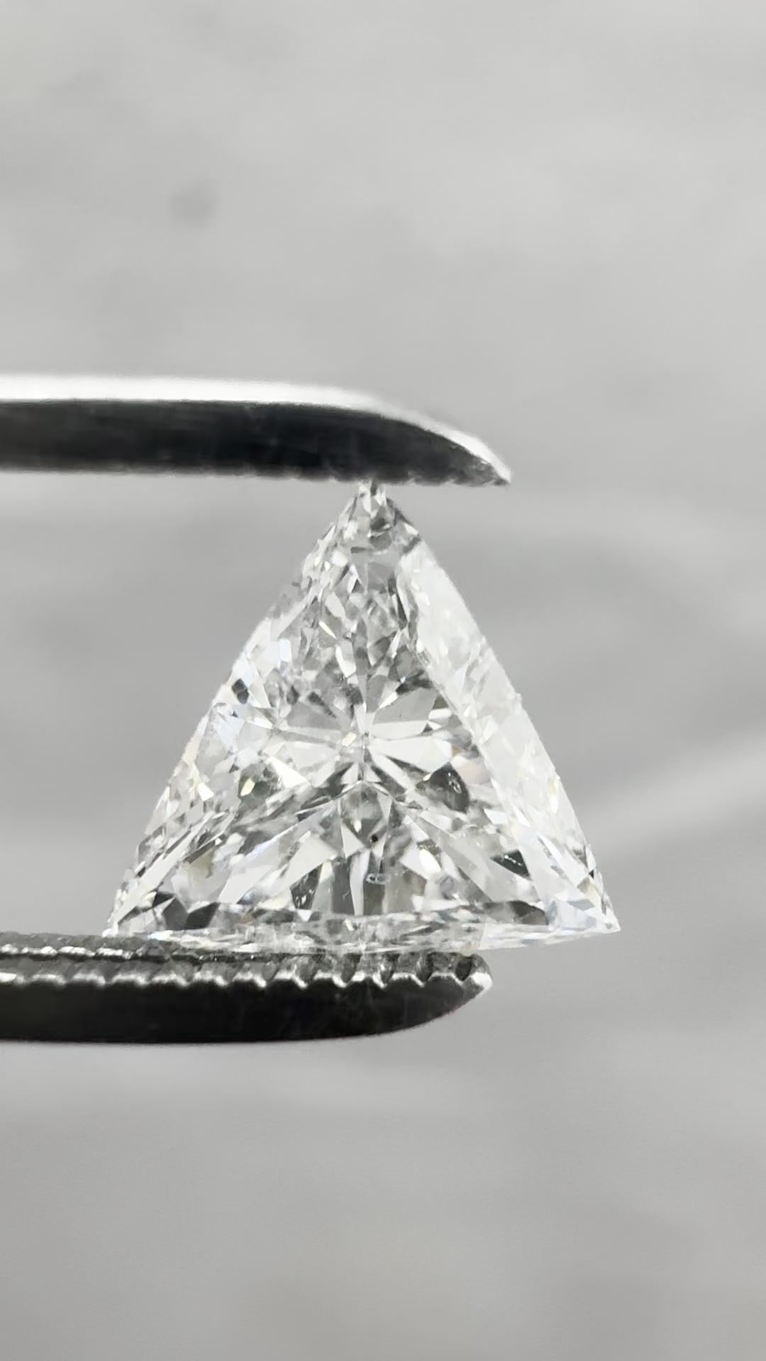 0.56 ct Triangular Diamond