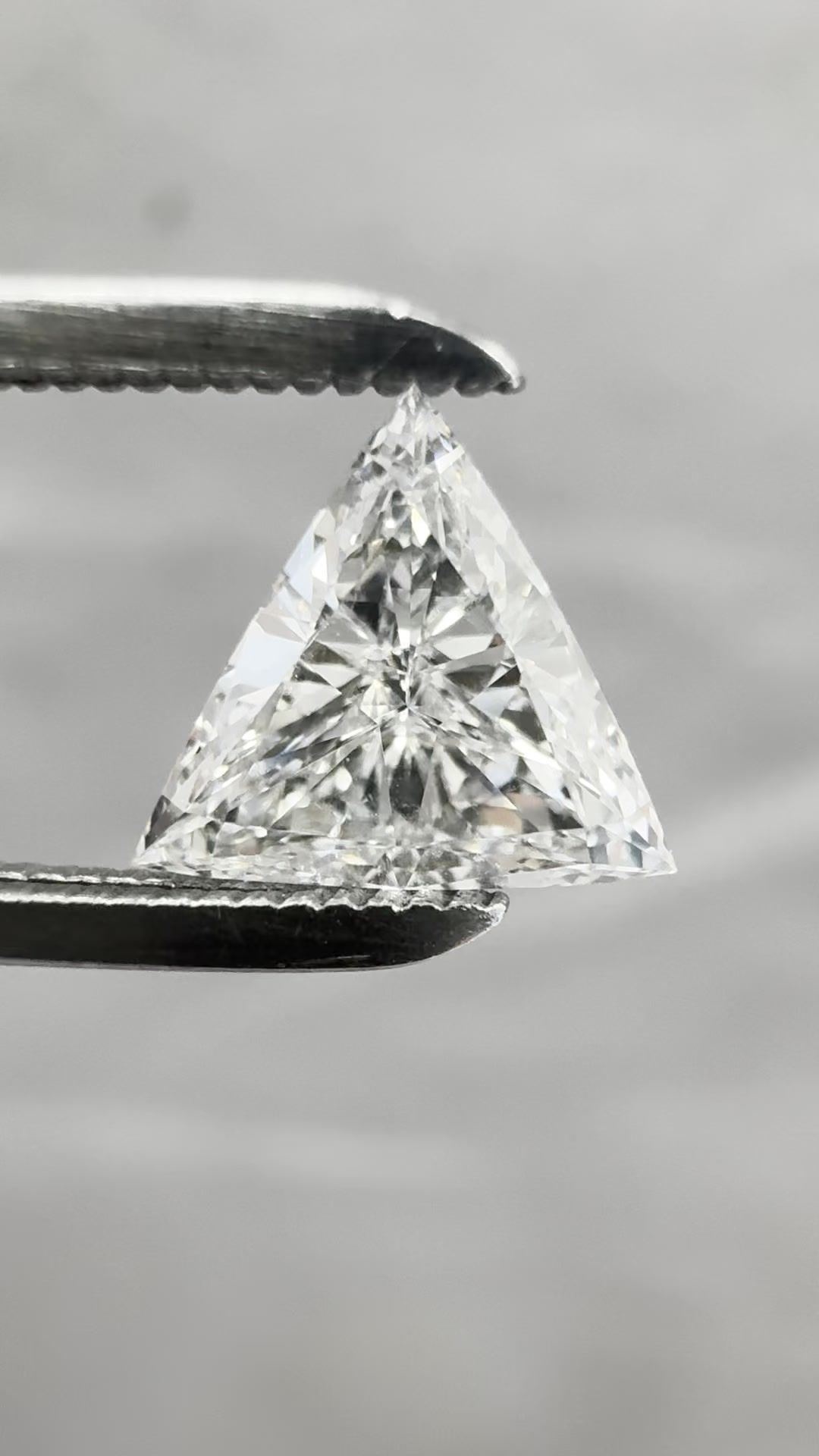 0.57 ct Triangular Diamond