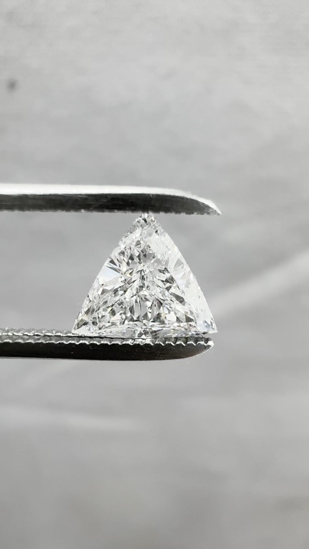 0.59 ct Triangular Diamond