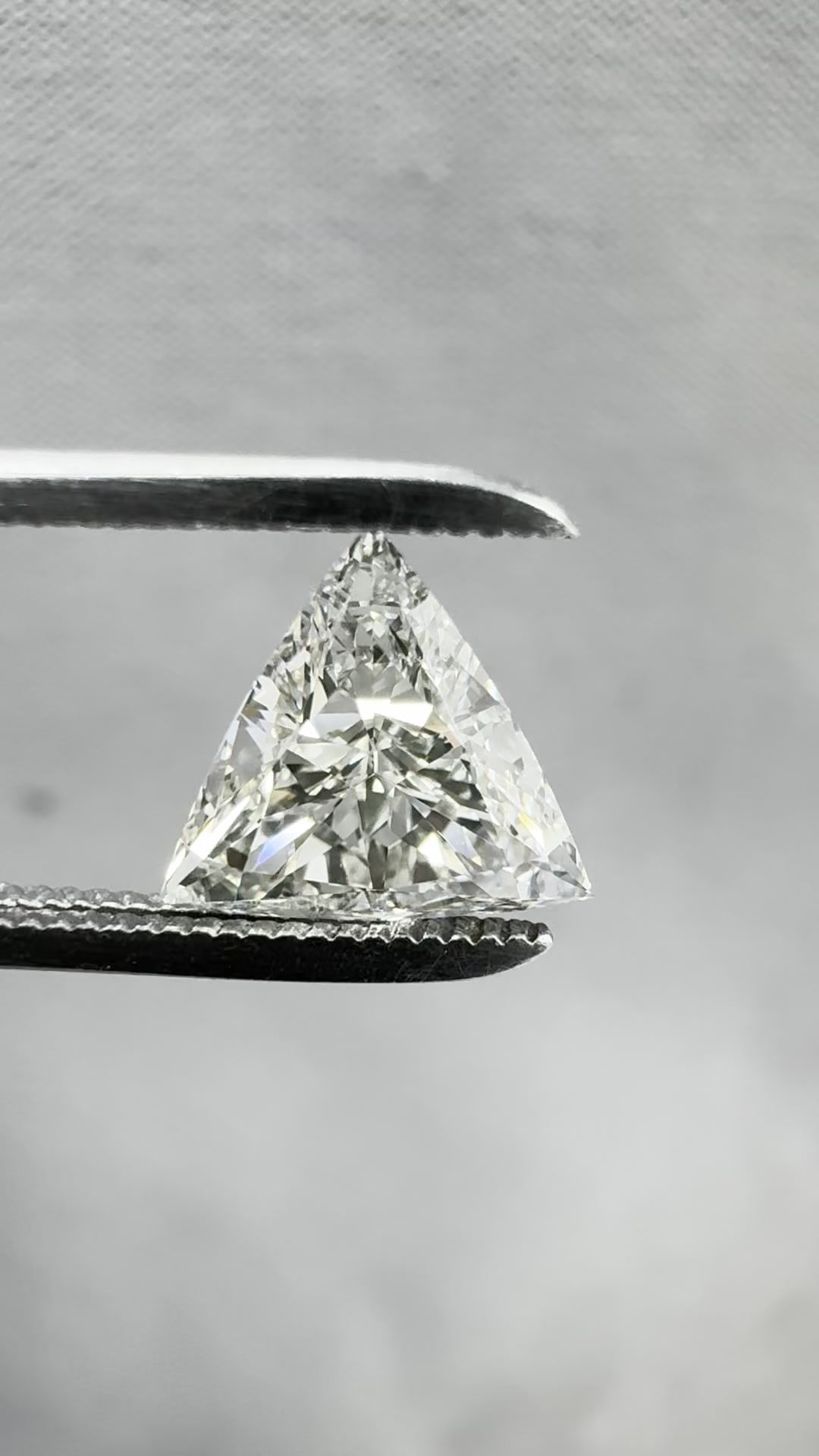 0.88 ct Triangular Diamond