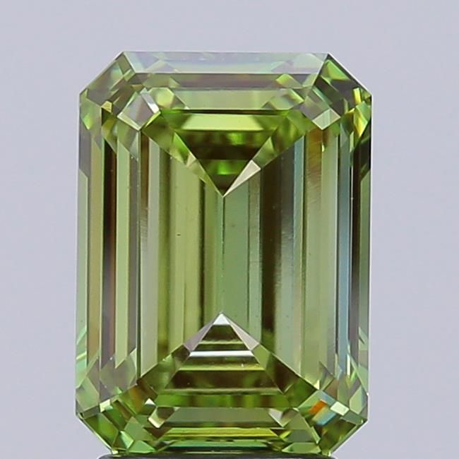 3.03 ct Emerald diamond