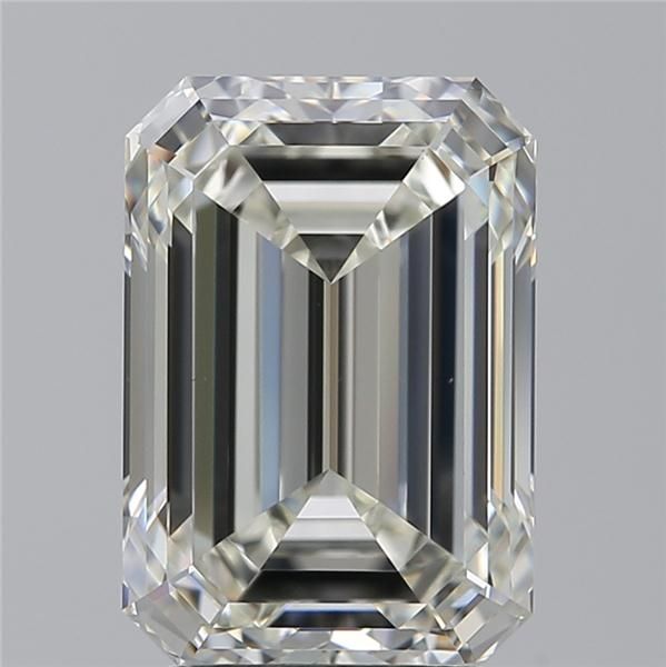 3.24 ct Emerald diamond