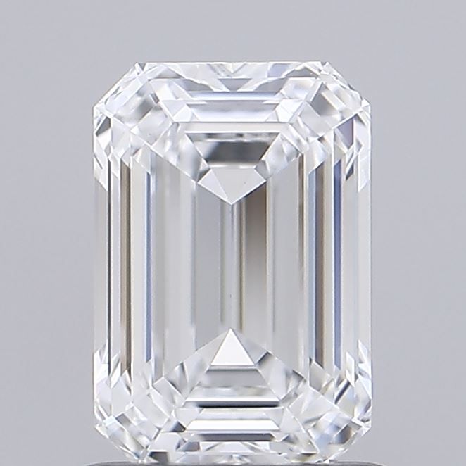 1.1 ct lab-grown Emerald Diamond