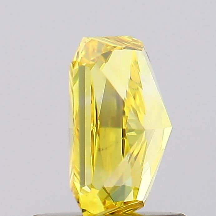 1.01 ct Radiant diamond