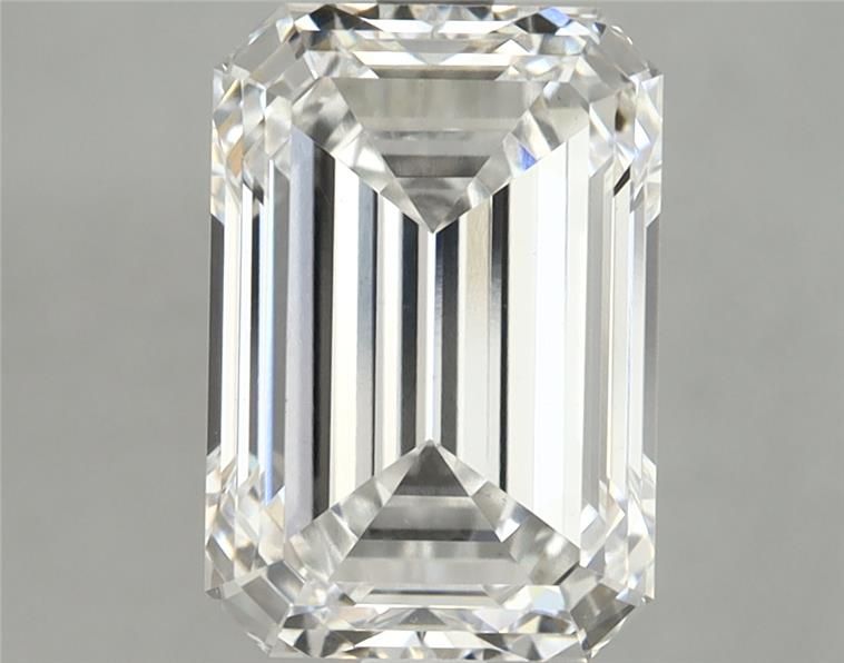 3.86 ct Emerald diamond
