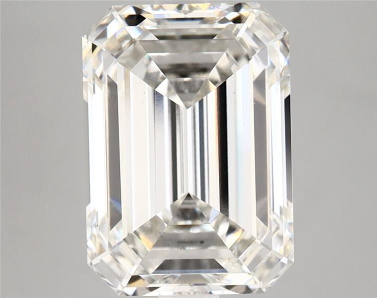 3.81 ct Emerald diamond
