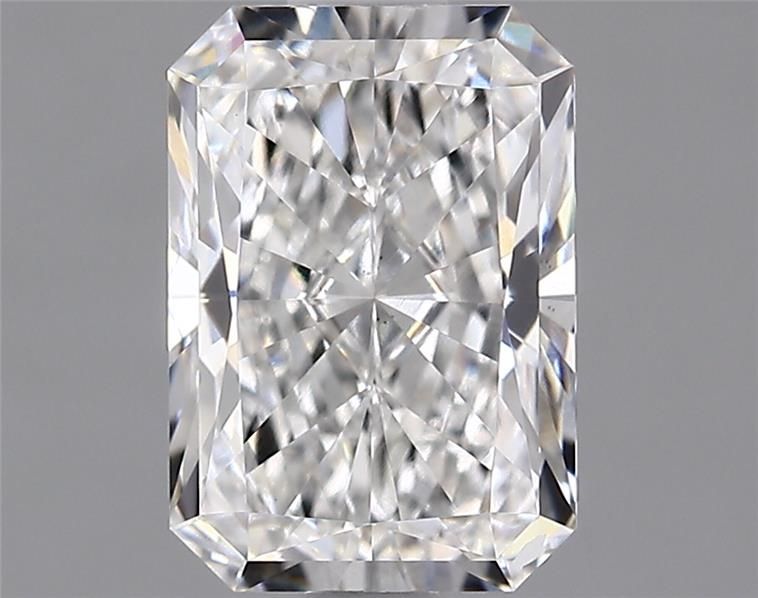 1.35 ct lab-grown Radiant Diamond