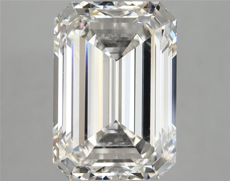 3.87 ct Emerald diamond
