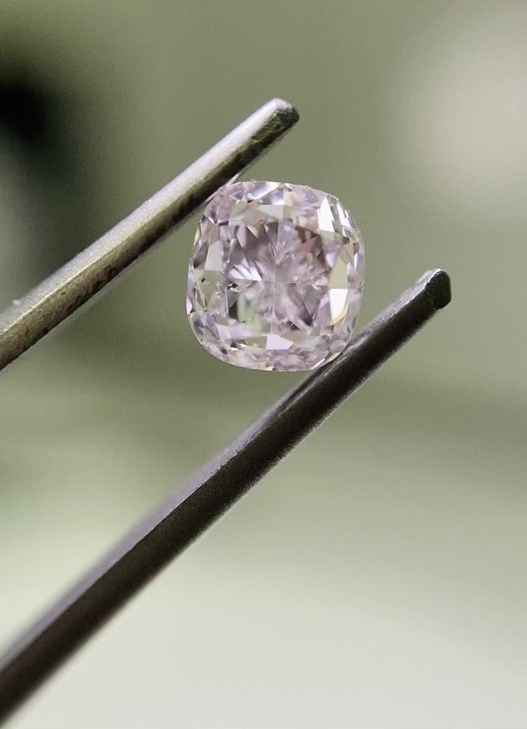 Diament 0.5 ct Very Light Pink/SI2