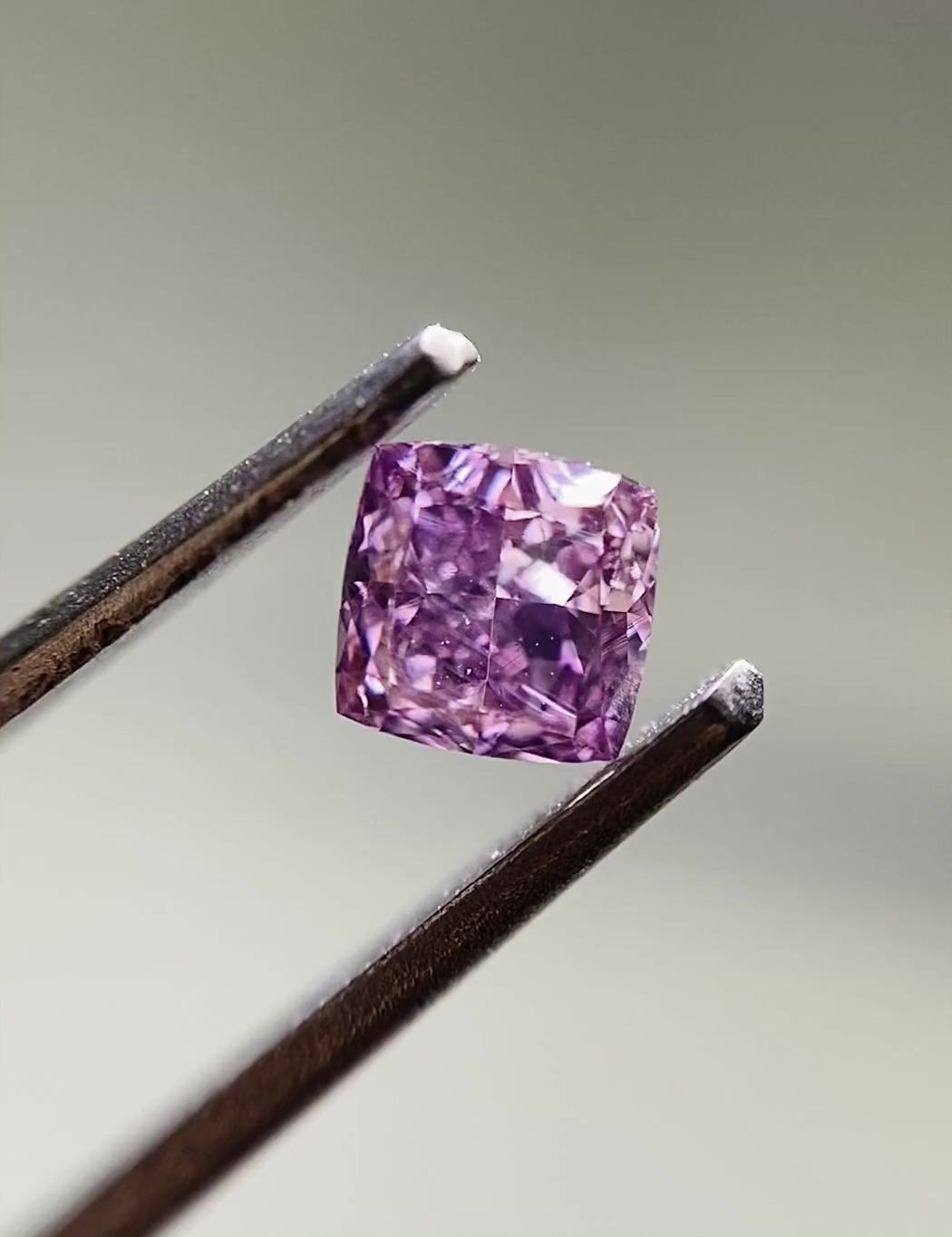 Diament 0.26 ct Fancy Deep Pink Purple/SI2